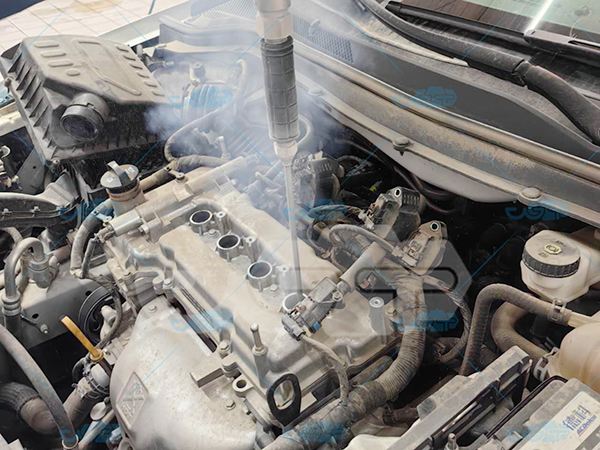 干冰清洗機：機車發(fā)動機維護的環(huán)保利器